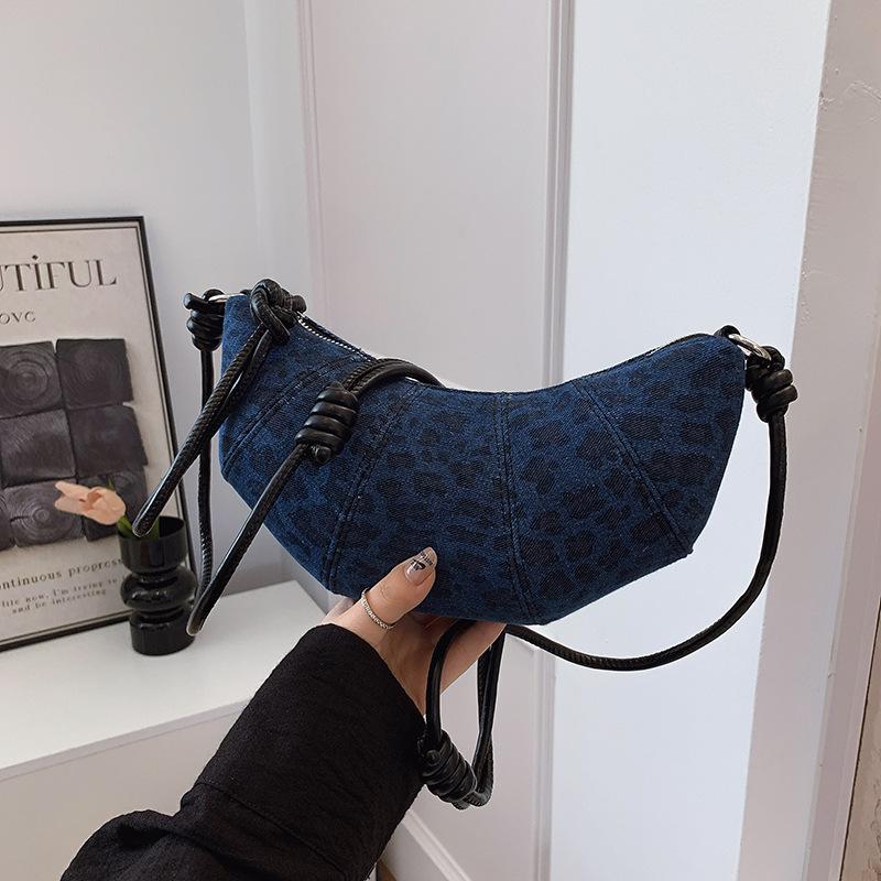 

Niche design bag women s new leopard print underarm bag versatile shoulder messenger bag синий