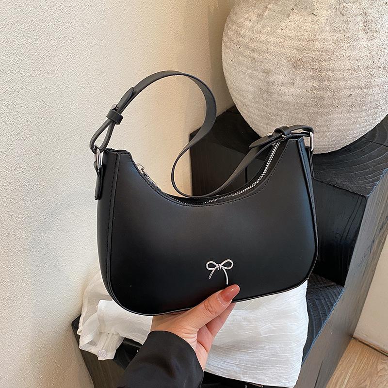

Premium spring and summer new versatile women s bags are simple and beautiful retro casual portable shoulder armpit bags чёрный