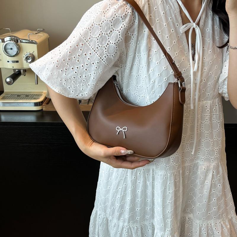 New Solid Color Simple Casual Aesthetic Lightweight Shoulder Armpit Bag Texture Hand Bag Women's Bag