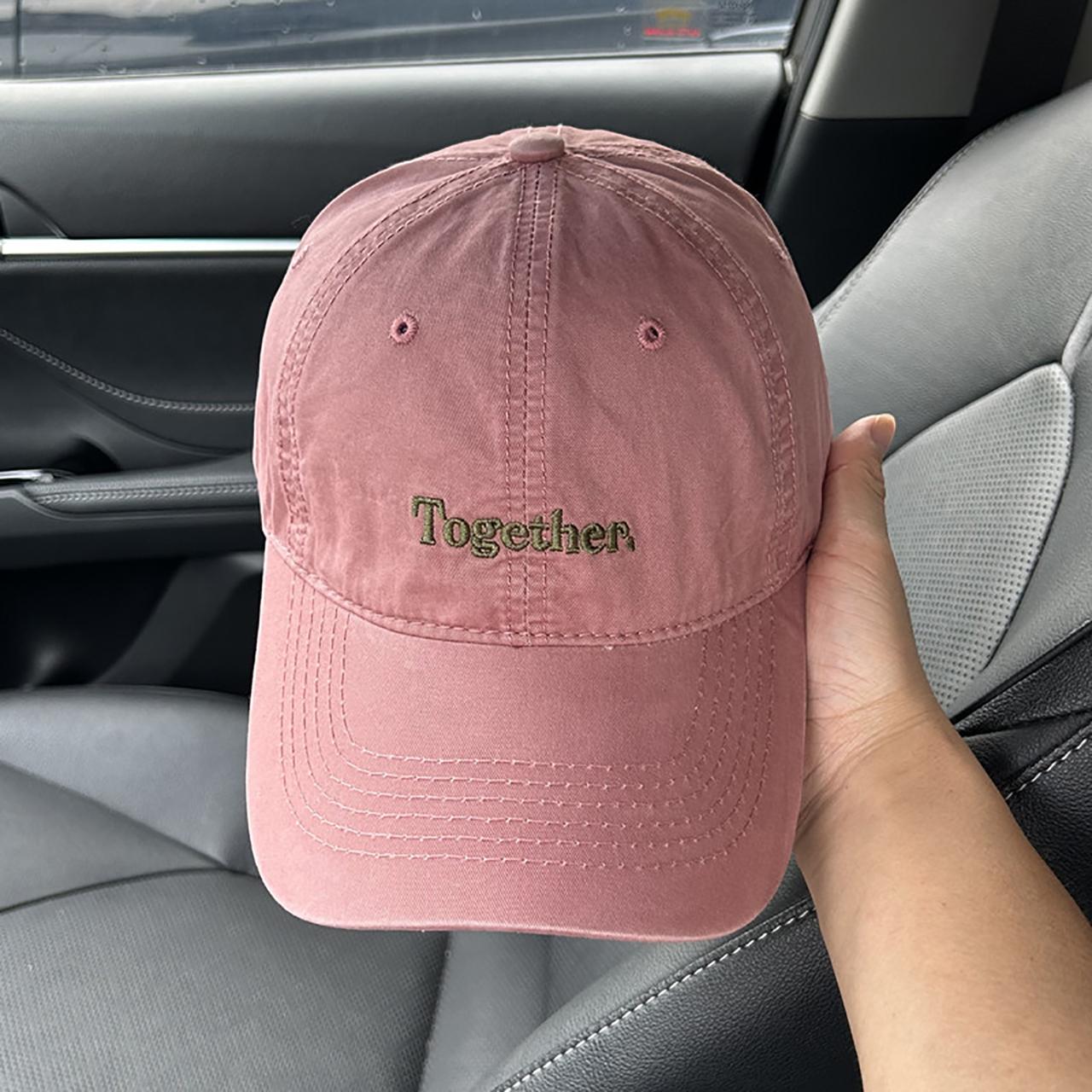 

Soft Cotton Baseball Hat Women Men Letter Print Embroidery Snapback Peaked Cap Outdoor Use Adjustable Sunscreen Trucker Hat Solid Color Color Adjustable
