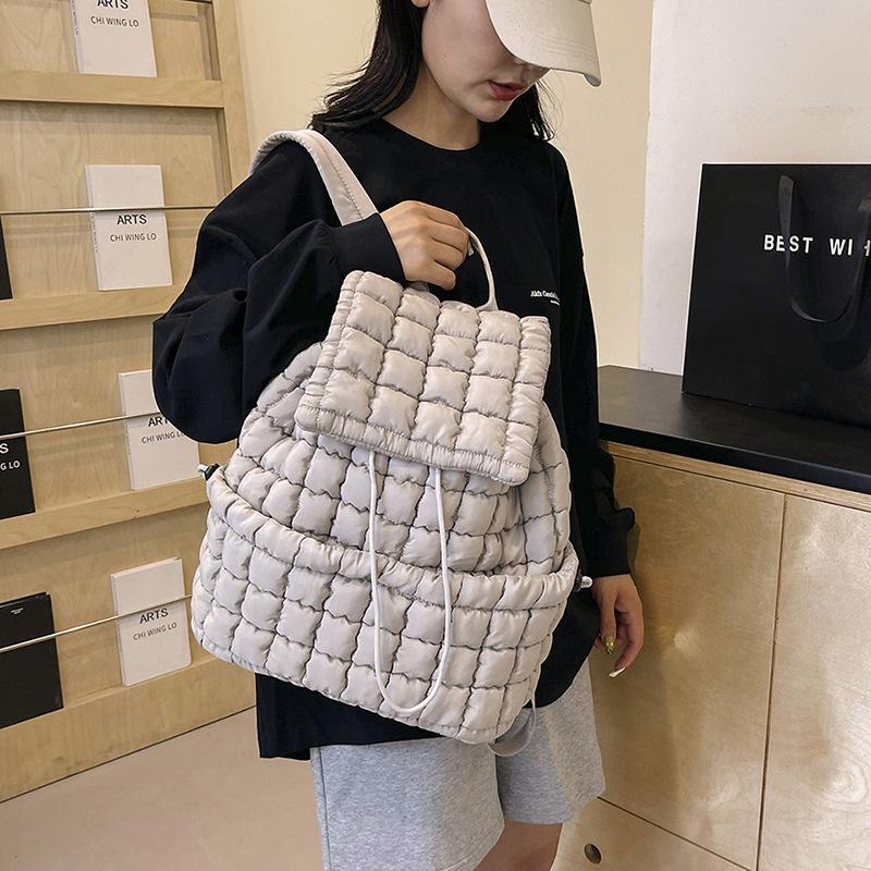 Niche casual simple design women's summer wind backpack pleated cloud fashion down cotton plaid drawstring backpack