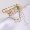 Metal Chain Tassel Imitation Pearl Brooch Gold Color Starfish Brooch Pin  For Women