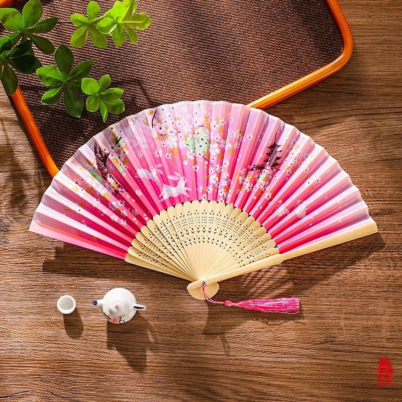 Traditional Chinese Sle Hand Fan Women's Qipao Dance Fan Portable Summer Small Foldable Fan Silk Material Bamboo Frame
