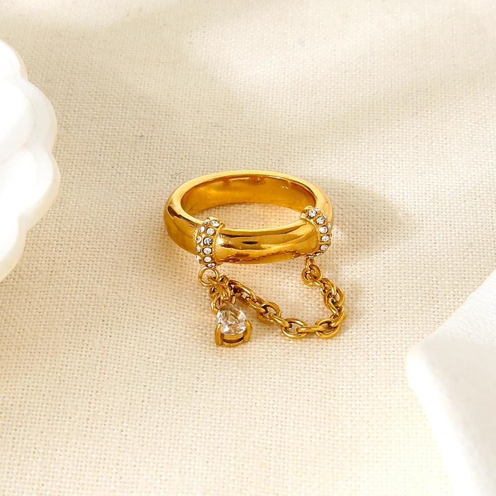 New Arrival Luxury Jewelry 18K Gold Plated Waterproof Stainless Steel Tassel Clear Cubic Zircon Stacking Finger Ring for Women