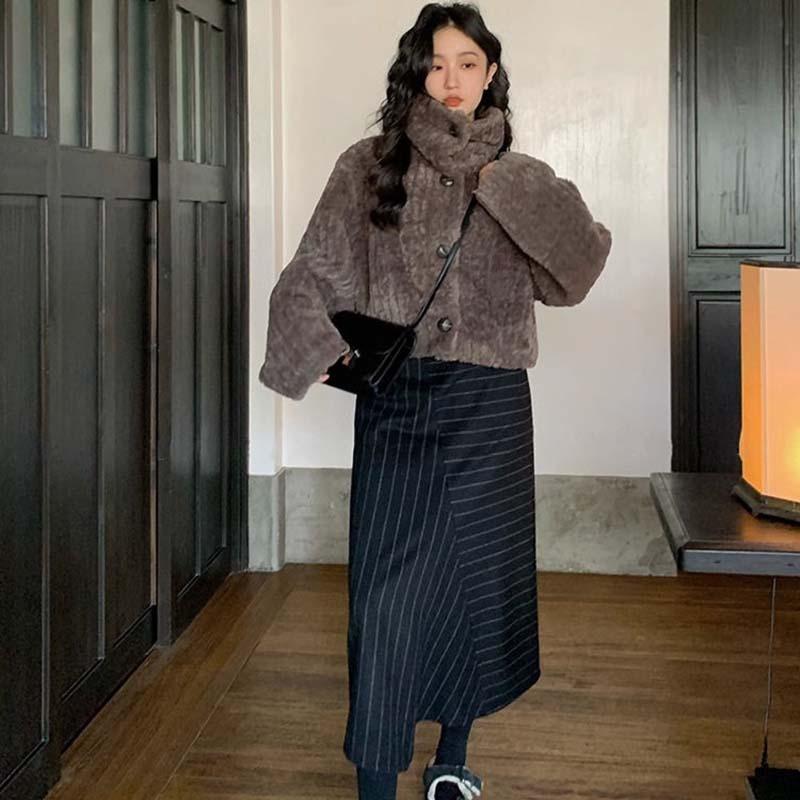 Women Winter Vintage Warm Lambswool Coats Fashion Padded Cotton Outerwear Stand Collar Cropped Jacket