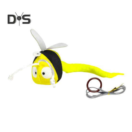 Touch Activated Chirping Insect Cat Toy Hanging Soft Plush Bee Dragonfly with Realistic Sound Interactive Cat Kicker Catnip Toy for Indoor Cats