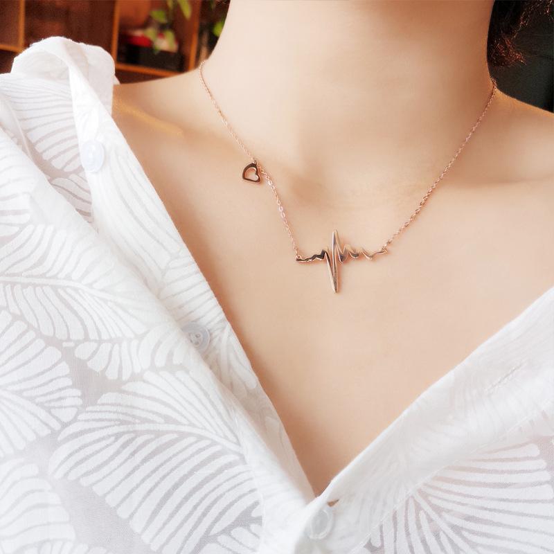 Accessories Fashion Sexy Lightning Ecg Pendant Necklace, Temperament Titanium Steel Clavicle Chain Necklace