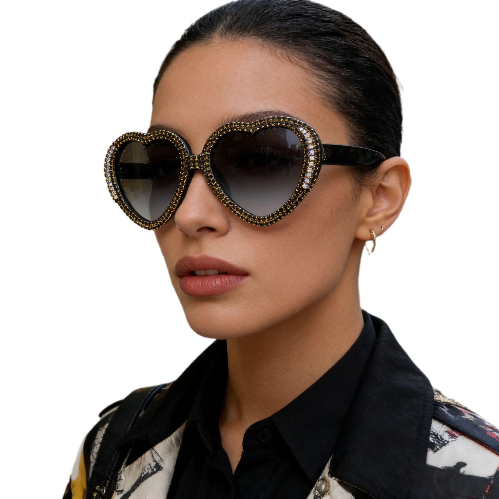 Attractive Glasses Women's Heart-Shaped Diamond-Encrusted Sunglasses Outdoor Shades Classic And Romantic Party Glasses Gift