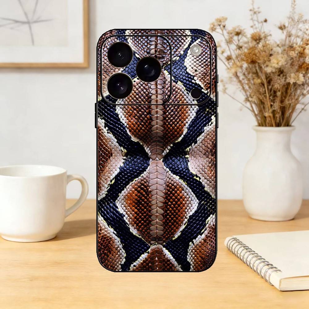 Snakeskin Pattern Art Phone Case Silicone Black Soft For IPhone 17,16,15,14,13,12,11,SE,Plus Pro Max