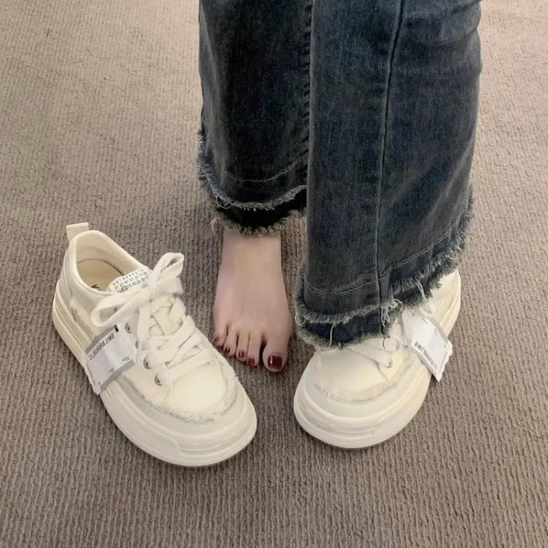 Кроссовки на платформе 2024 года — фото 6