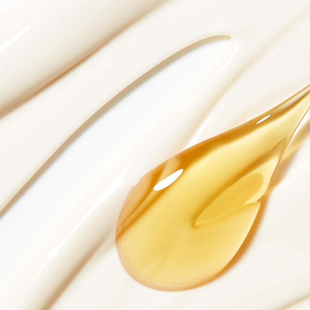 HACCI Body Cream 180g Moisturizing Dry Skin Royal Jelly Contains Cosmetics Award Winner