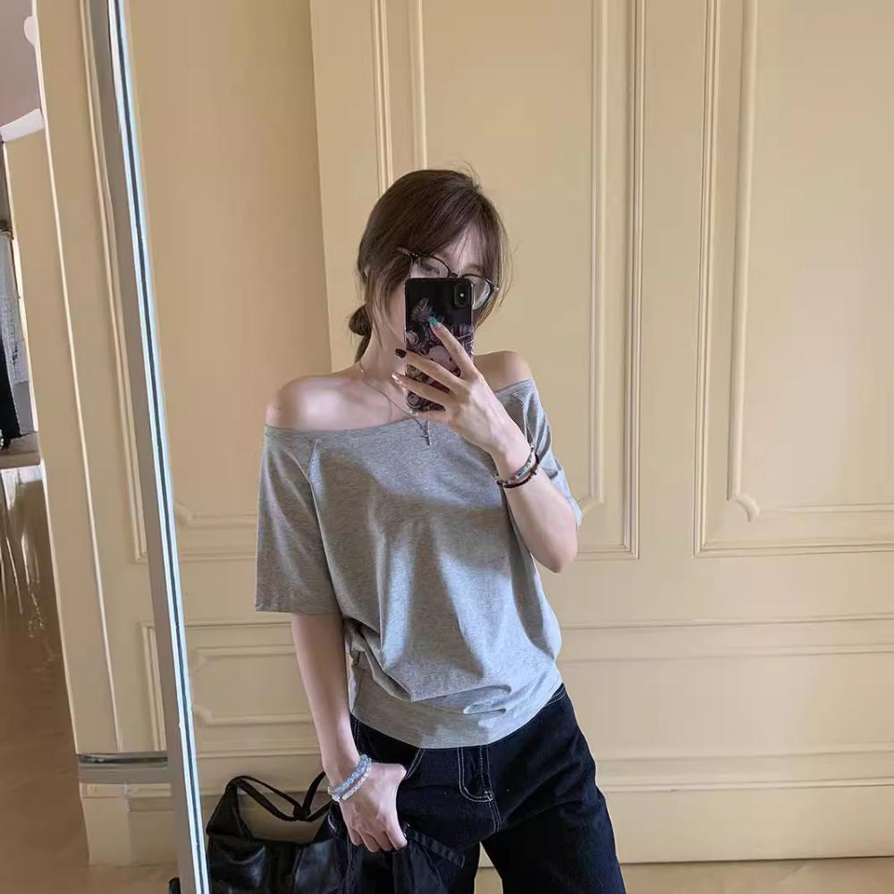 

Niche Design Off Shoulder Grey Short Sleeve T-shirt Women s Summer Chic Loose Casual Simple Diagonal Shoulder Black Top S белый