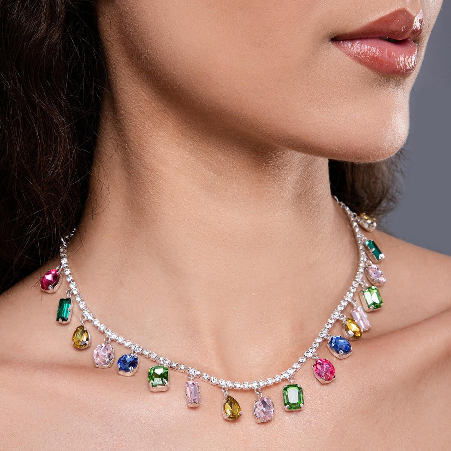 

Anti Tarnish Magnetic Heart Clover Pendant Necklace for Women | Stylish Locket Chain | Latest Fashion Jewellery Onesize