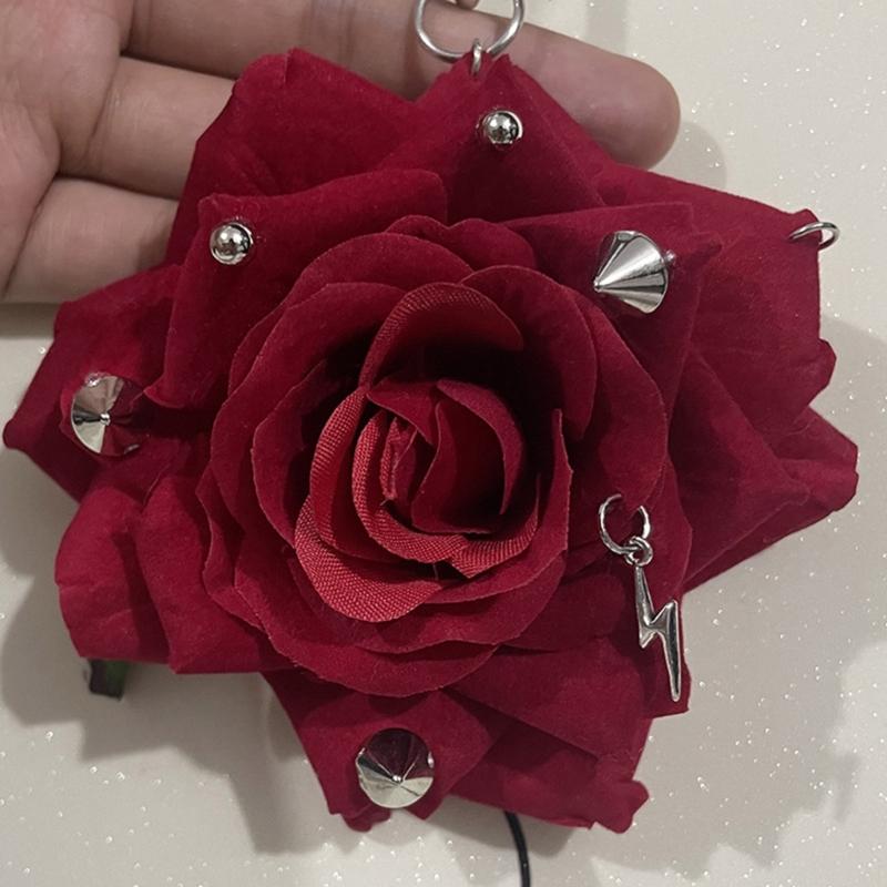 Decorative Studded Keychain Rose Flower Pattern Metallic Accent Compact Lightweight Design For Keys Wallets Gift