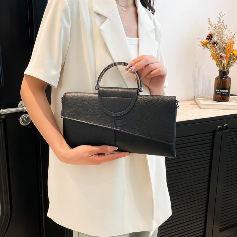 Fashion Splicing Design Snake Pattern Women Casual Single Shoulder Square Bag For Casual Daily Use