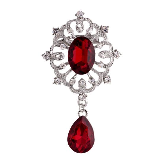 Innlagt med super glitrende rhinestone krystallbrosje Tender bladbrosje