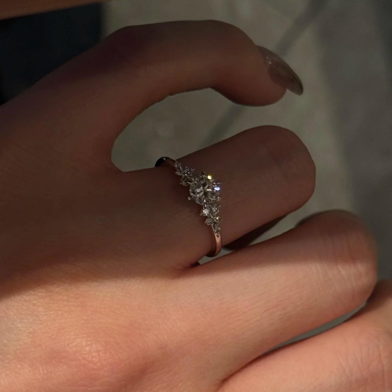 New Berlin Love Letter Flashing Diamond Ring: Elegant, Luxurious, and Versatile Open Design for Women