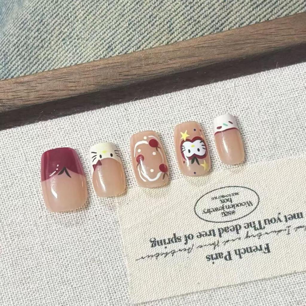 Unhas Postiças Adoráveis de Gatinho Maçã - Realçadoras de Branco, Arte Feita à Mão, Pontas Curtas Destacáveis