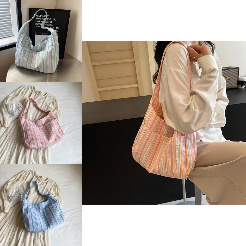 Trendy And Chic Shoulder Tote Bag For Women Crafted From Durable Canvas Material