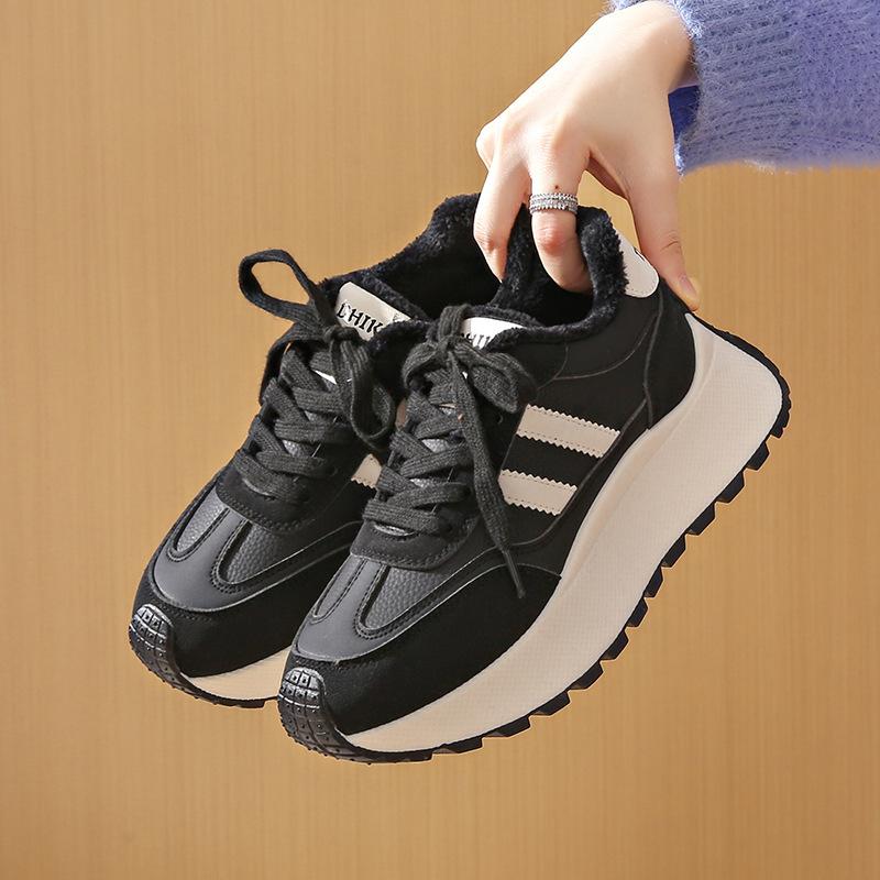 BN new autumn and winter thick-soled heightening velvet leather board shoes for sports shoes students
