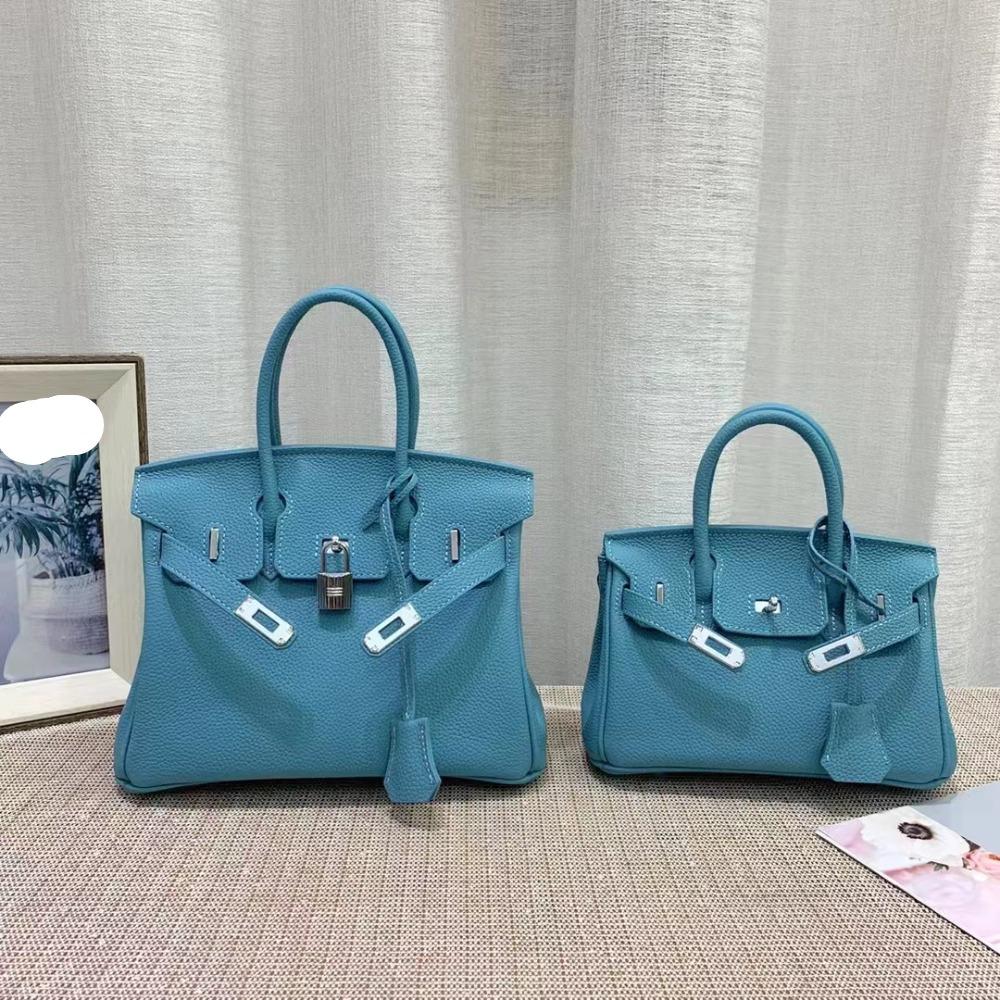 

Маленькая женская сумочка, сумка Platinum, сумка из коровьей кожи, бонус к паре, женская сумка из натуральной кожи с верхним слоем Togo, сумка через плечо из натуральной кожи 25x13x19cm