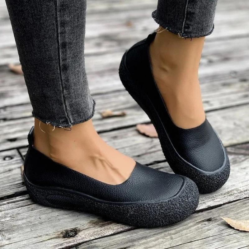 Womens Shoes Retro Leather Casual Shoes Classic Slip on Loafers Women Light Walking Flats Soft Comfortable Loafers Zapatos Mujer