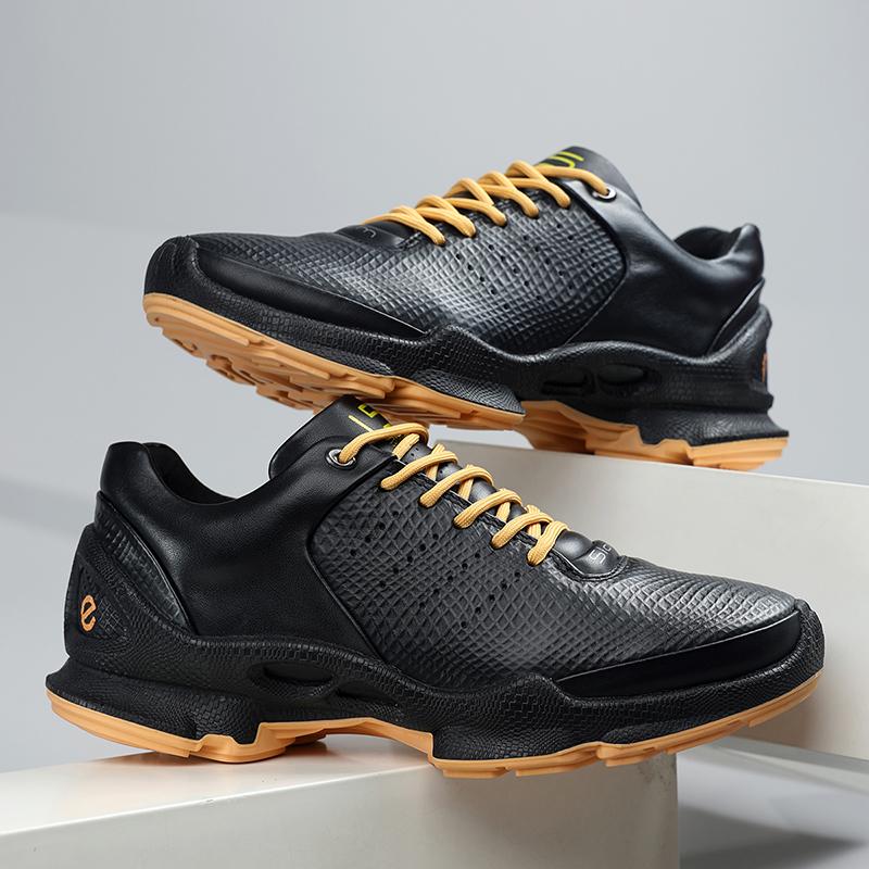 Fashion Retro Style Comfort Men's Sneakers Simple Versatile Leather Casual Footwear Outdoor Anti Slip Trainers New Male Treking Footwear