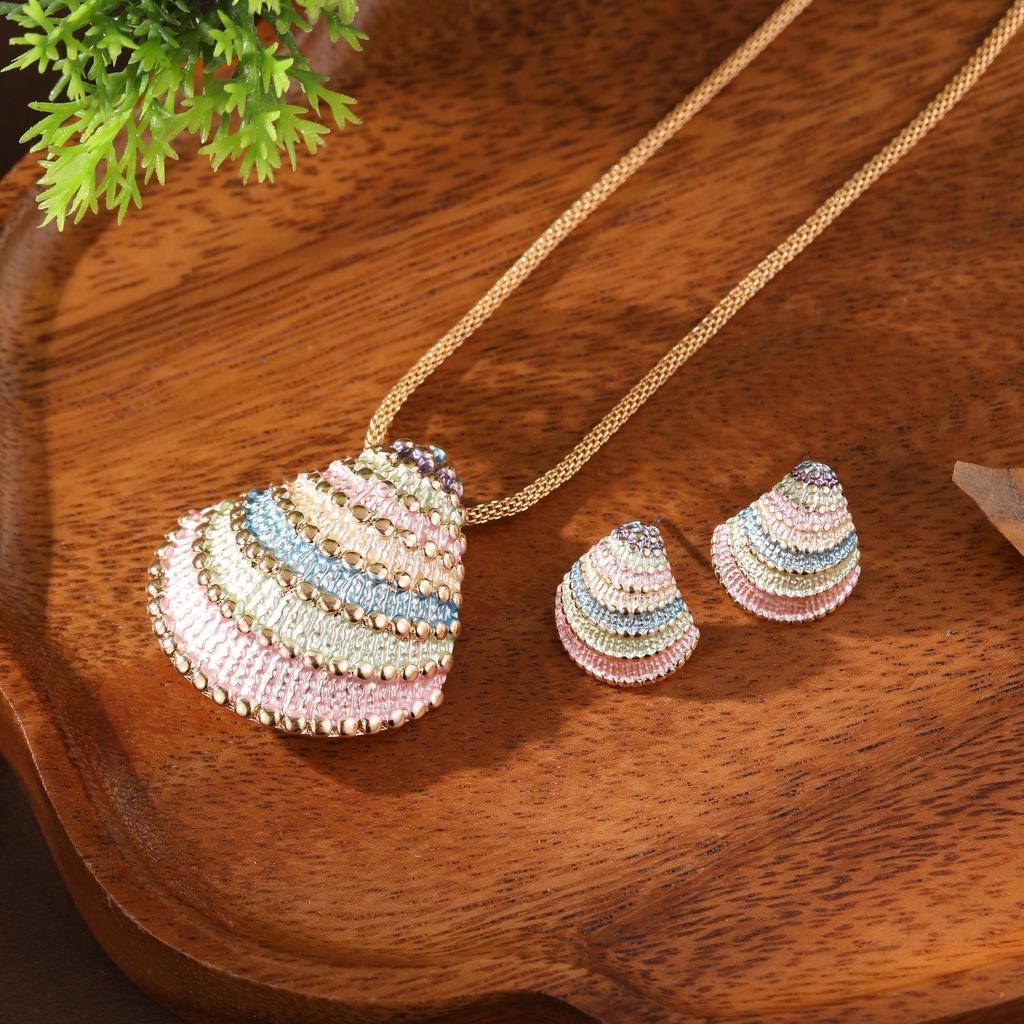 Enamel Color Geometric Shell Stud Earrings Pendant Set, Women's Simple and High-end Shell Necklace