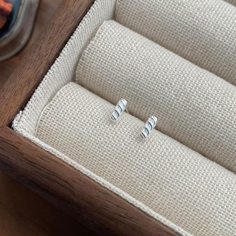 Mini Croissant Stud Earrings For Women Cute Bread Earrings Classic Fine Jewelry Gift