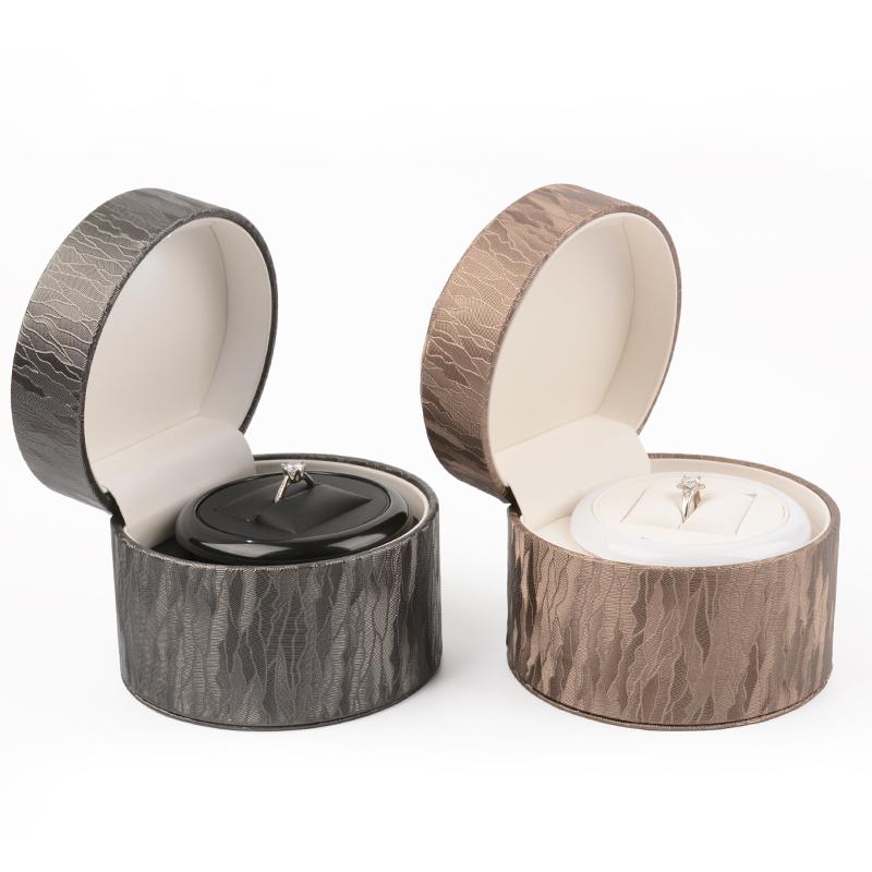 Luxury Rotating Ring Box Display Stand with White LED Light Wedding Rings Box Professional Diamond Ring Displays Jewelry Storage