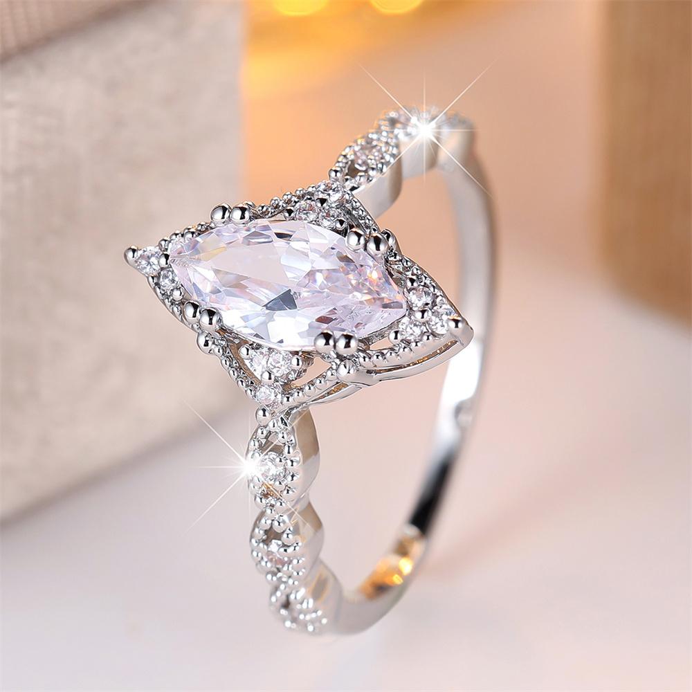 Luxury Crystal Marquise Stone Rings For Women Vintage Gold Silver Color Engagement Ring Bridal Wedding Jewelry Versatile Gifts