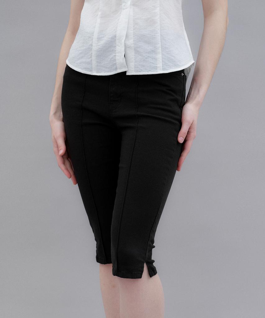 Aendeuel Slit Capri Pants - Black