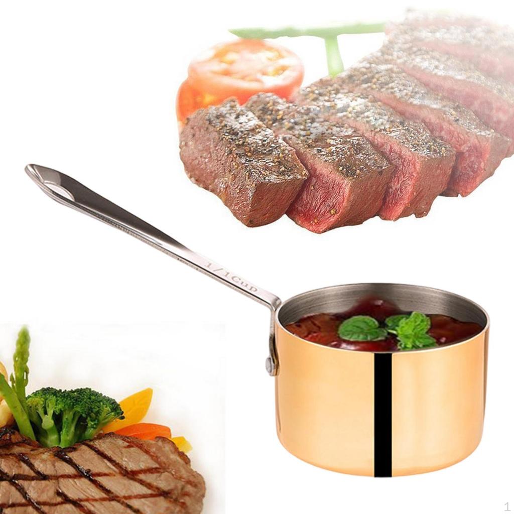 Kompakt kastrull med handtag för matlagning och servering