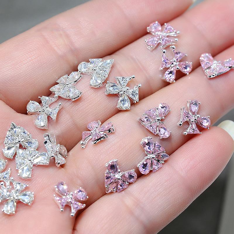 2Pcs Retro Nail Accessories With Diamond Inlaid Sparkling Zircon Large Butterfly Love Heart Colorful Diamond Love Nail Charms