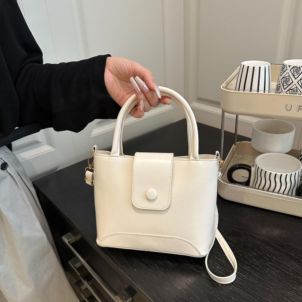 Premium bag women's 2025 new trendy Korean version fashion portable bucket bag summer casual shoulder messenger bag