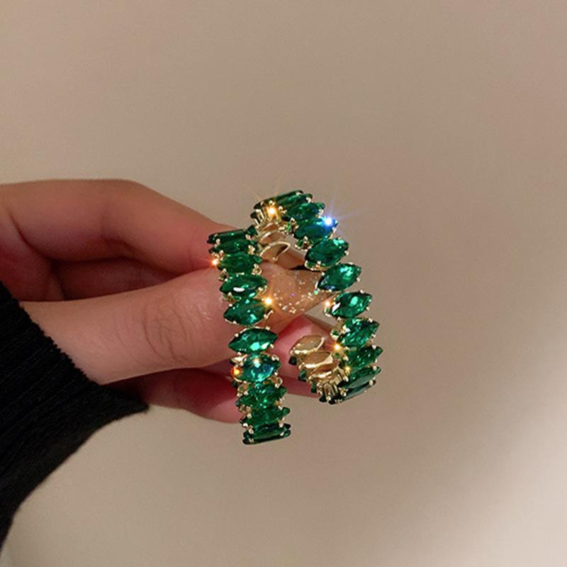 Emerald diamond leaf fringed earrings light luxury stud earrings women's European and American earrings