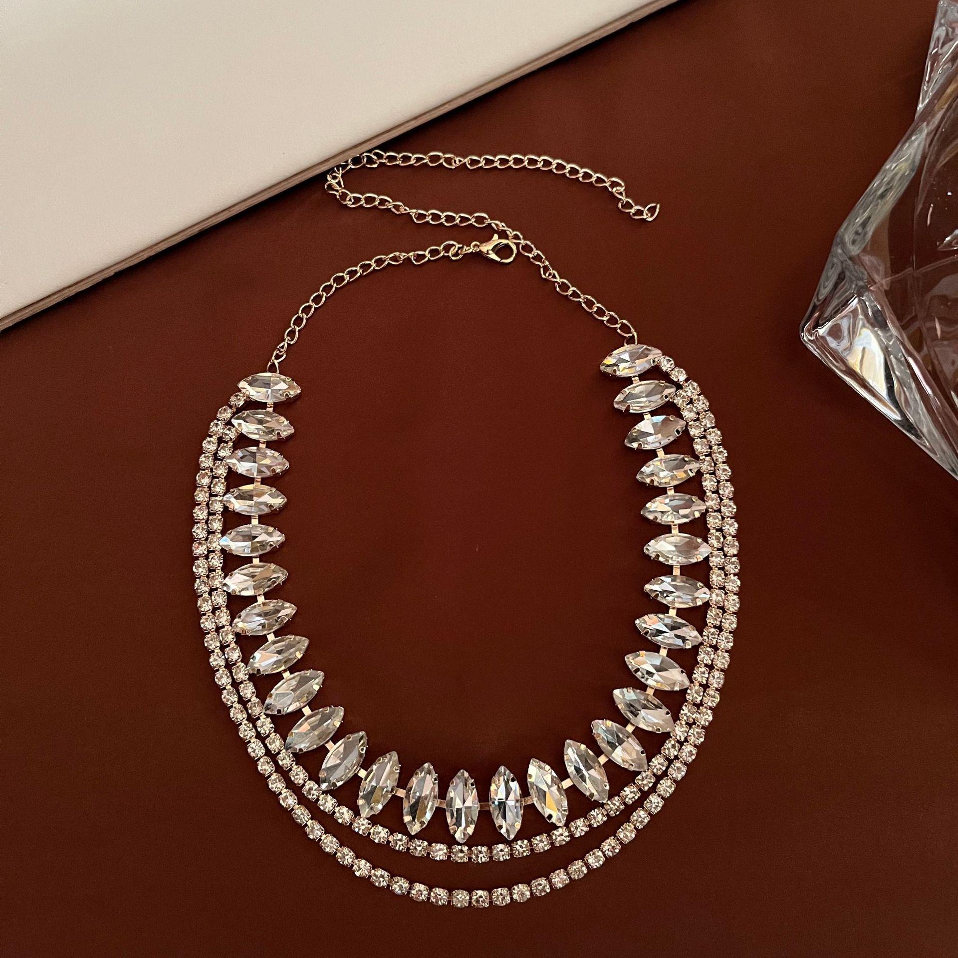 Elegant Rhinestone Multi-layer Clavicle Necklace: Luxurious Evening Gown Accessory