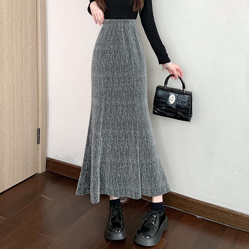 2024 Spring/Summer Retro High-Waist Slim Long Women's Skirt: Korean All-Match Style