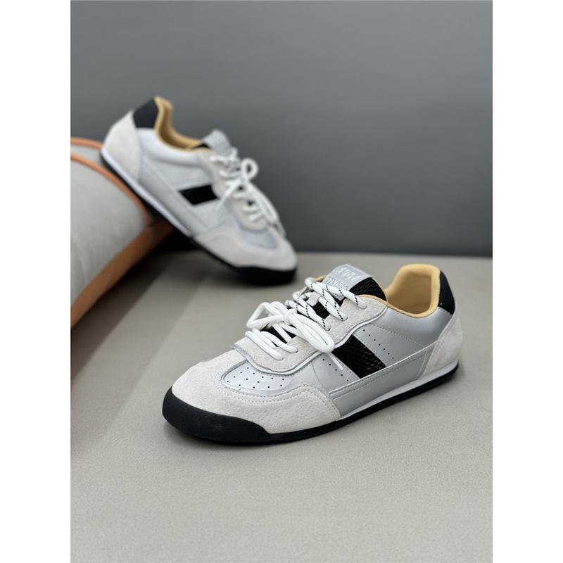 New comfortable shoes sneakers breathable and comfortable dnh