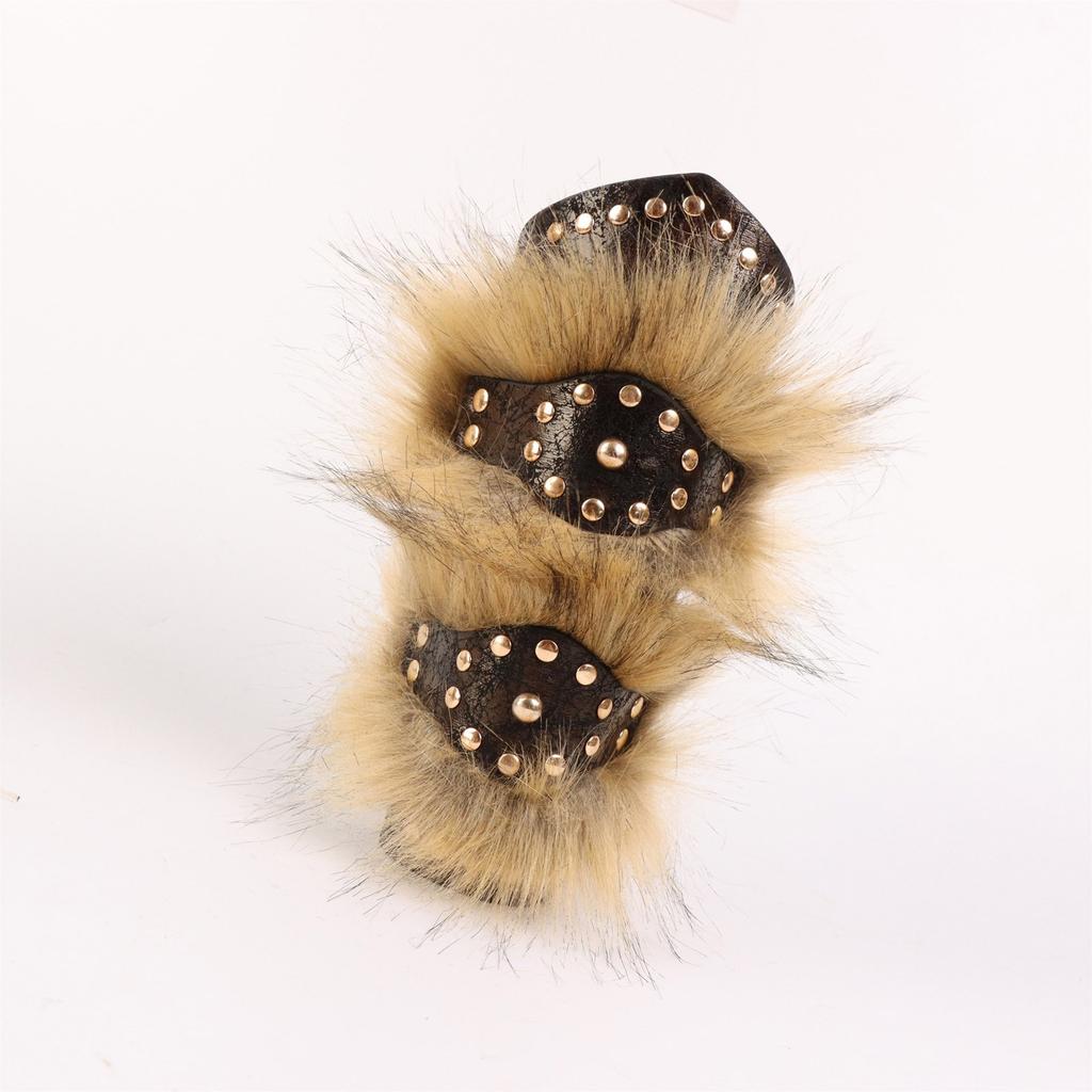 Riveted PU Leather Wrist Bracers Adjustable Size Cuff Bracelet Fashionable Wrist Guards Music Festival Accessories