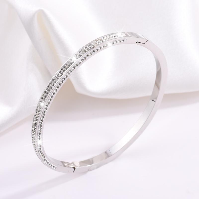 Starry Sky Silver Titanium Steel Bracelet for Women - High-End, Versatile, Full Diamond, Non-Fading Fashion Accessory