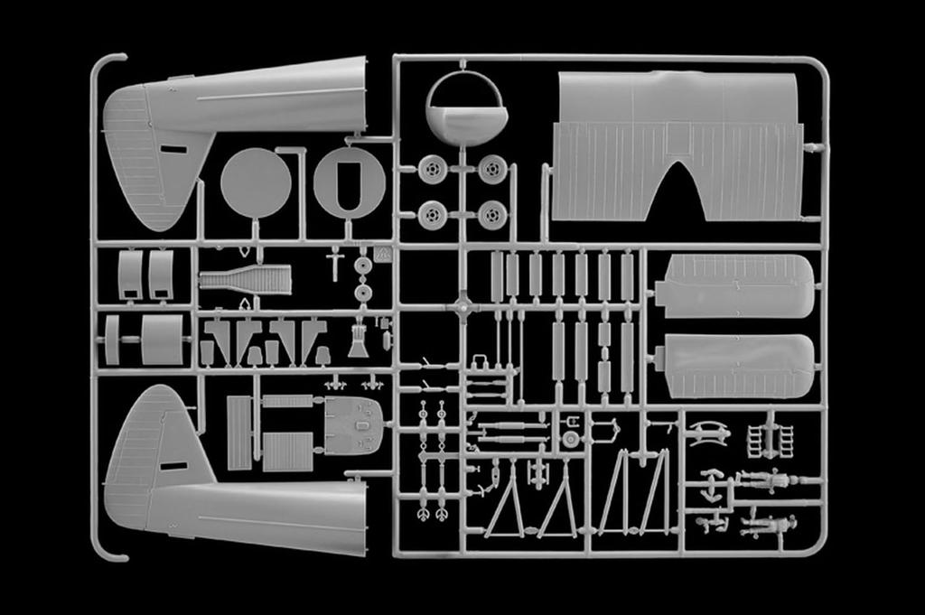 Platz Italeri Scale WWII British Horsa Plastic Model Kit with British Paratrooper Figure 1/72 AS.51 Mk.I (IT1356)