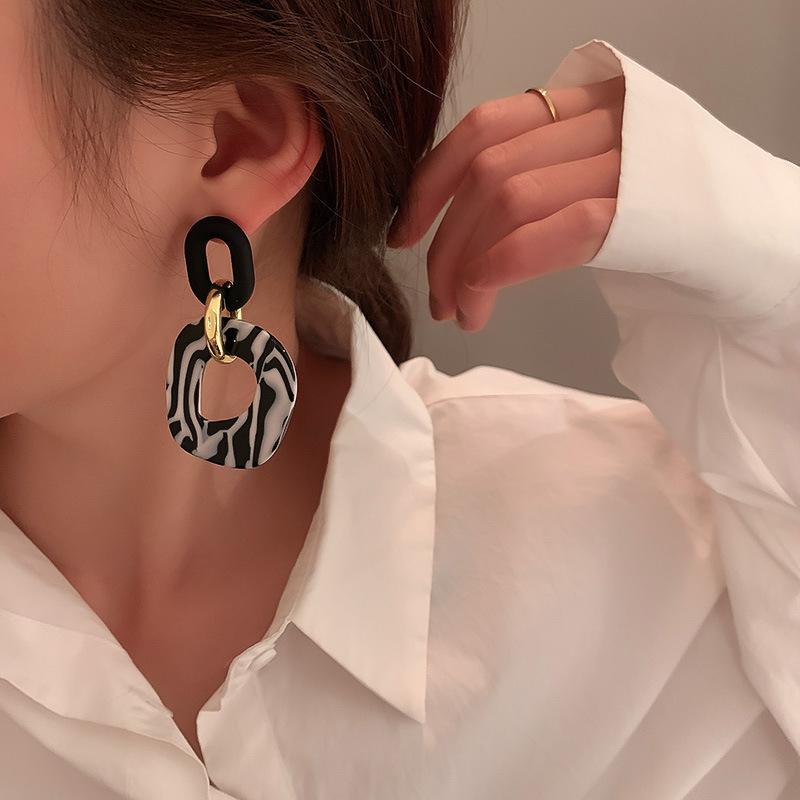 JWER Big Black White Earrings Female Acetate Plate Animal Zebra Pattern Exaggerated Geometric Earrings Jewelry Accessories