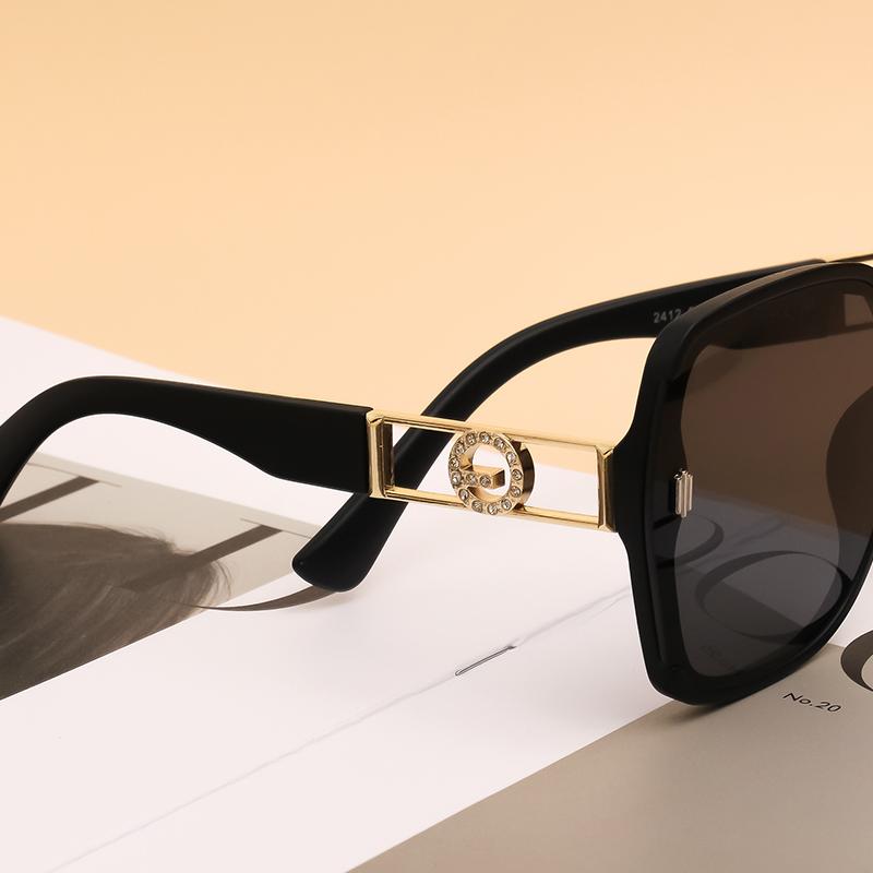 Oversized Fashion Sunglasses Large Frame Gradient Lens Sun Glasses Ombre Modern Tinted Simple Style Women UV400 Travel Eyewear