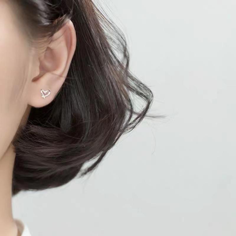 Hollow love stud earrings new trendy summer small exquisite ins design earrings earrings women