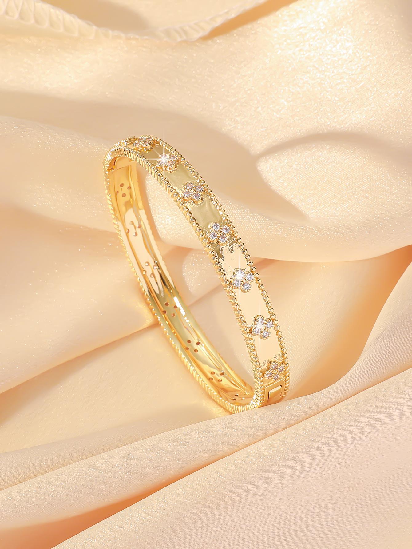 

Браслет-трубка с узким цветком в форме четырехлистного клевера из золота V Gold - 18-каратное розовое золото, дизайн «калейдоскоп» для женщин