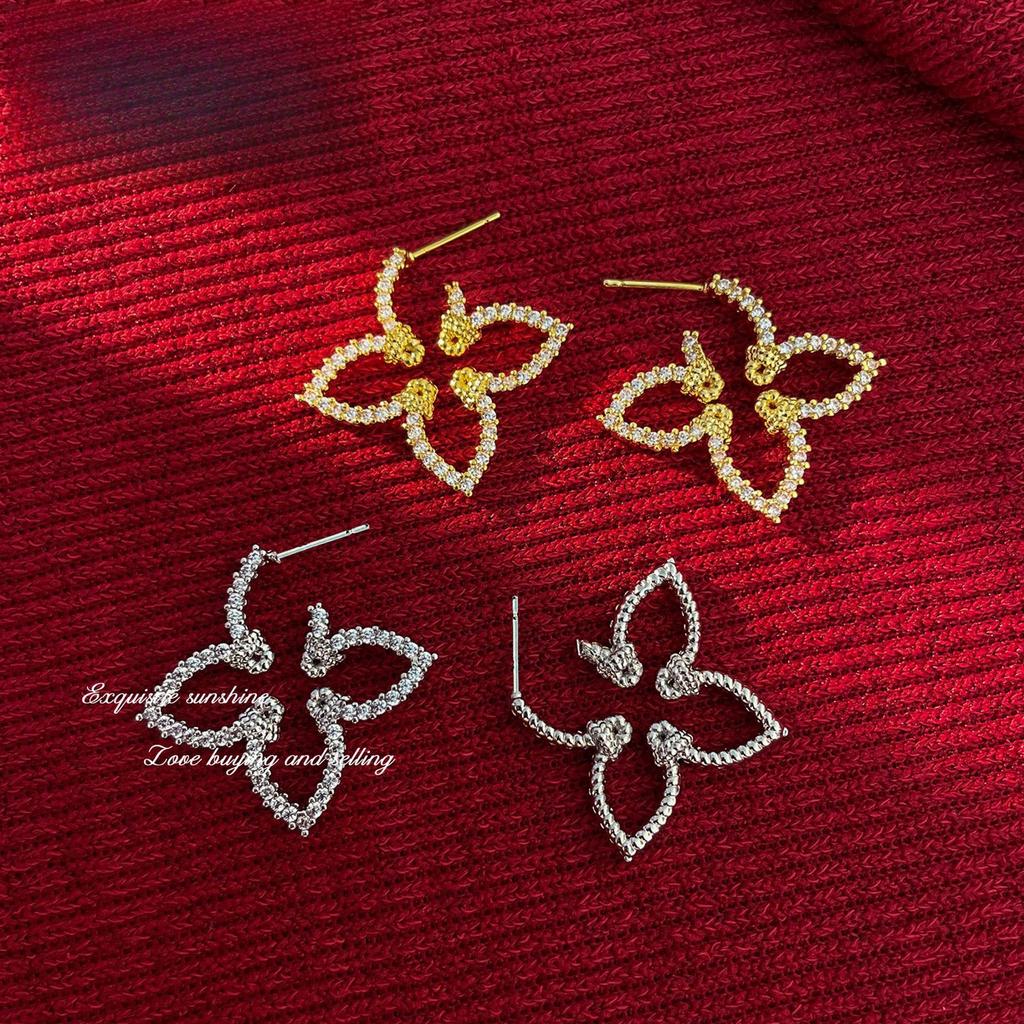 Geometric Full Diamond Stud Earrings Fashion Light Luxury High Sense Earrings Temperament Versatile Exquisite Four-leaf Clover Earrings