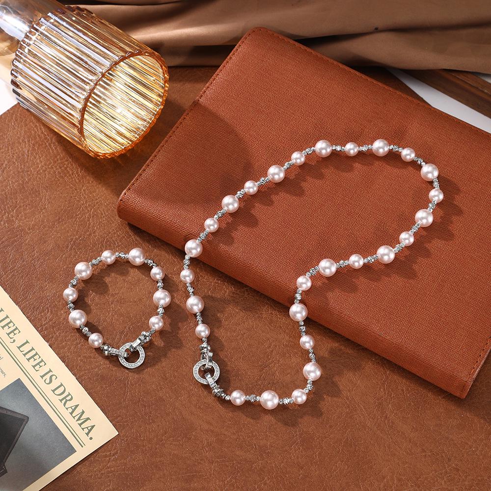 Elegant French Diamond Pearl Clavicle Necklace - Versatile High-End Pendant