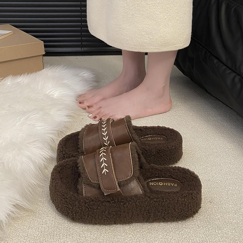 Retro outer wear thick-soled fluffy slippers women's 2025 new home outer wear one-word drag autumn and winter home cotton drag