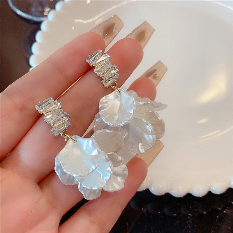 Neue trendige Kristall Quaste Drop Ohrringe für Frauen Fashion Party Schmuck koreanische Blume baumeln Ohrringe Persönlichkeit Zubehör